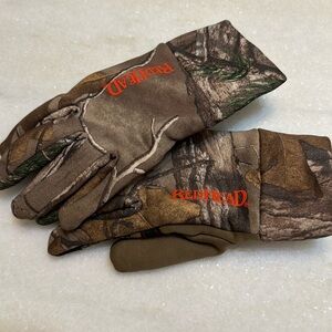 Youth medium Redhead camo gloves